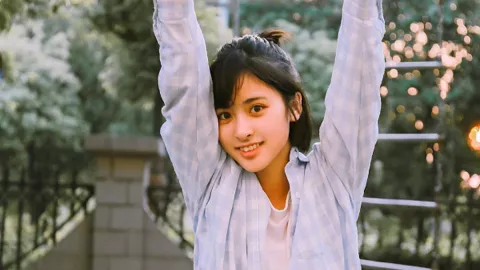 黄奕