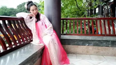 管虎