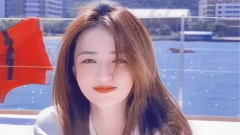 女穿男装