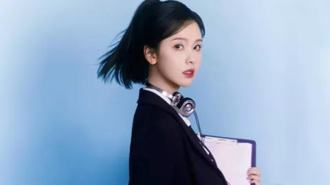 与辉同行