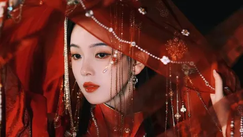 女子送外卖