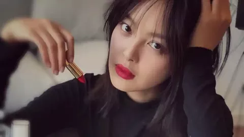女子求职拒录