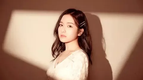 黑洞首张照片