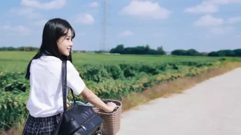 卡塔尔强烈谴责与调停