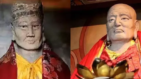 山西泥塑佛像