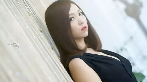 黄仁勋赞华为