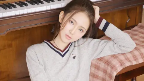 父亲溺死女儿