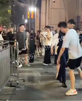 被拘7小时