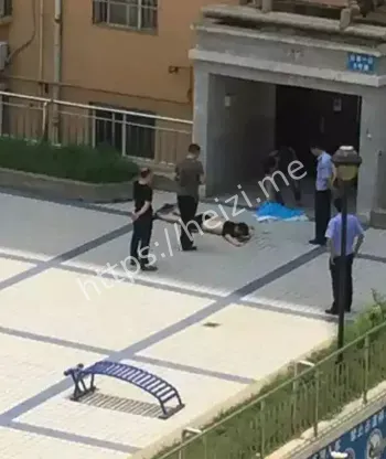 巨额债务