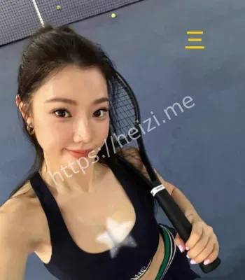 嫩模