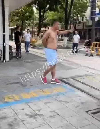 街头持械斗殴