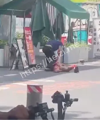 持刀行凶