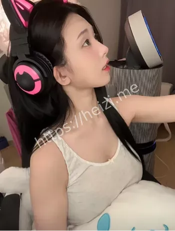 反差天花板