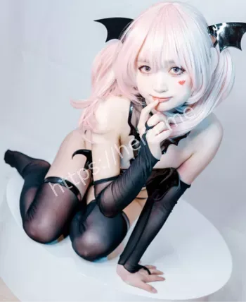 双马尾萝莉