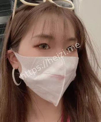细腰翘臀