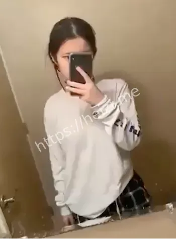 长腿校花
