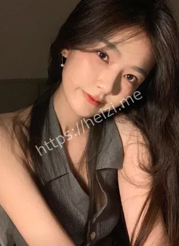 小何同学