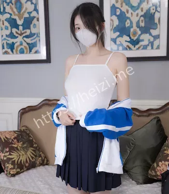 何佳