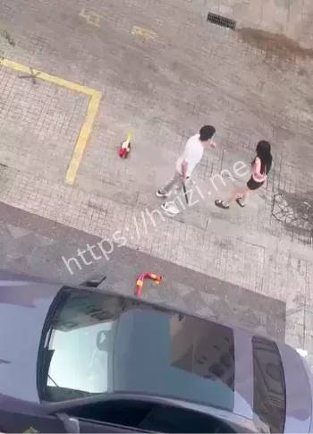 小区暴力