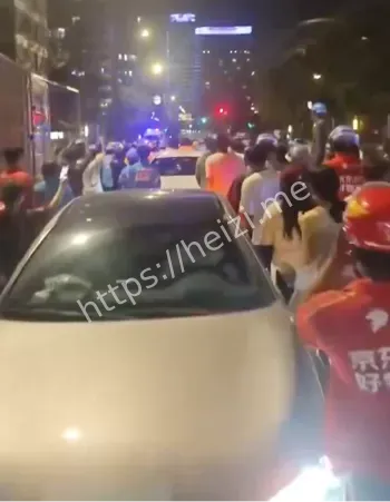 混乱现场
