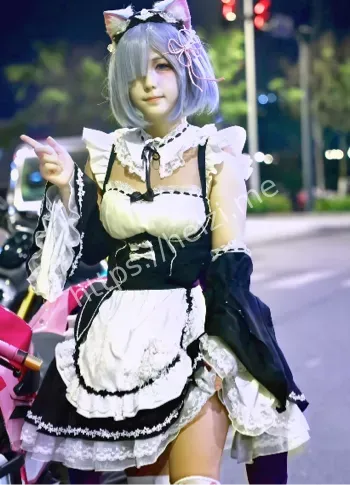 网红女骑士