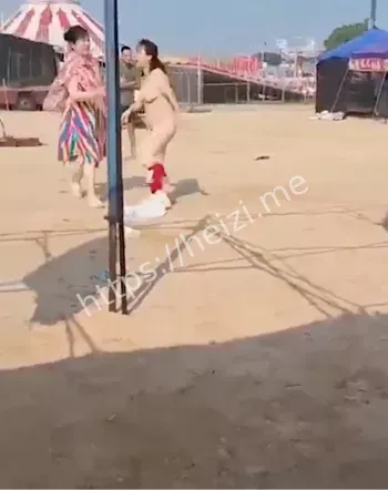 脱衣