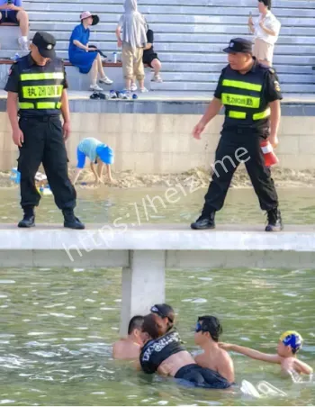 男子赶海晕倒