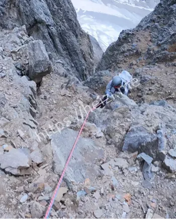 勒多曼因登山