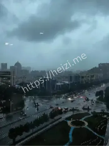 暴雨洪涝