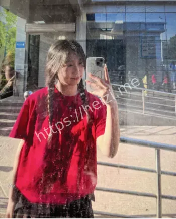 清纯女大学生