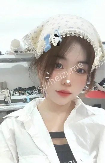 清纯女大学生