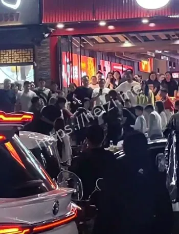 三只羊烧烤店