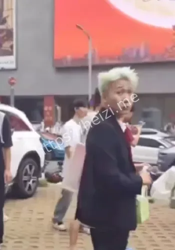 王源粉丝大战王扁抽烟旧事