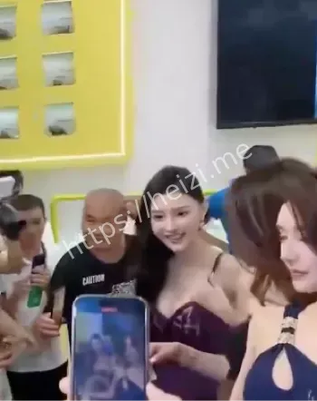 龟友大饱眼福