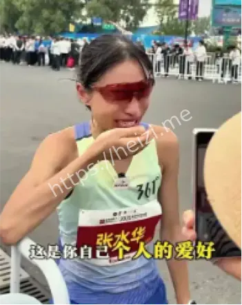 泪洒镜头哭诉