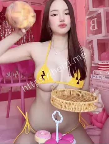 巴蜀府小姐