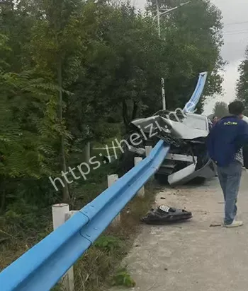 护栏穿透