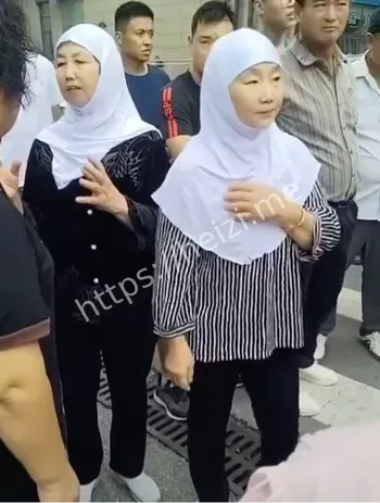 家属抗议