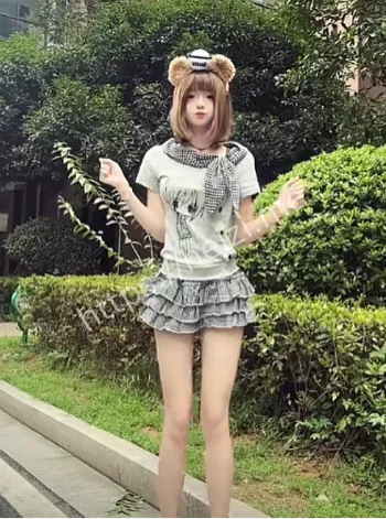擦边网红