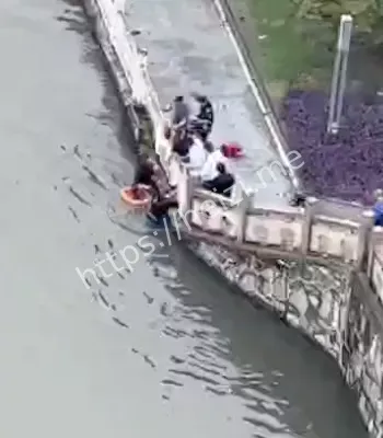 全程曝光