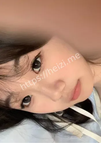 脚踏三只船