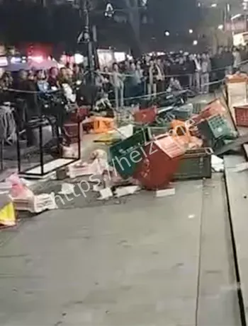 员工爆发
