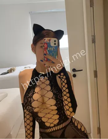 丰乳身材