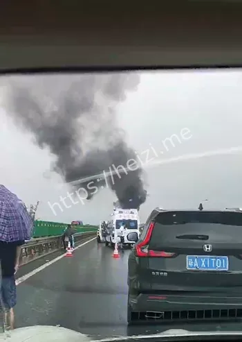 澄迈追尾