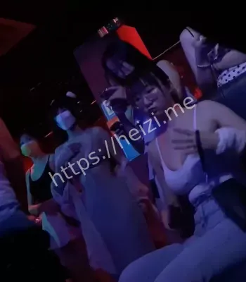 不雅行为曝光