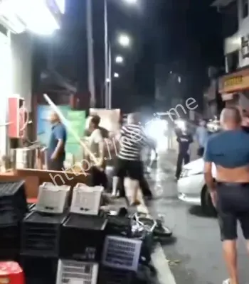 打砸商铺