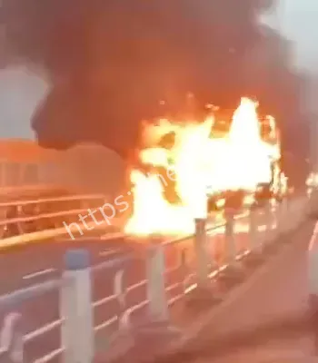 燃起熊熊烈焰