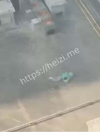 绿衣女子跳楼