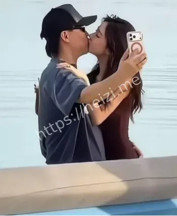 马尔代夫吻照