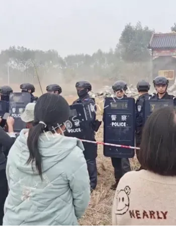 龙福庙强拆